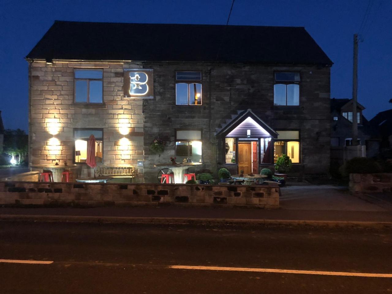 The Blacksmith Arms Bed and Breakfast Alton  Buitenkant foto